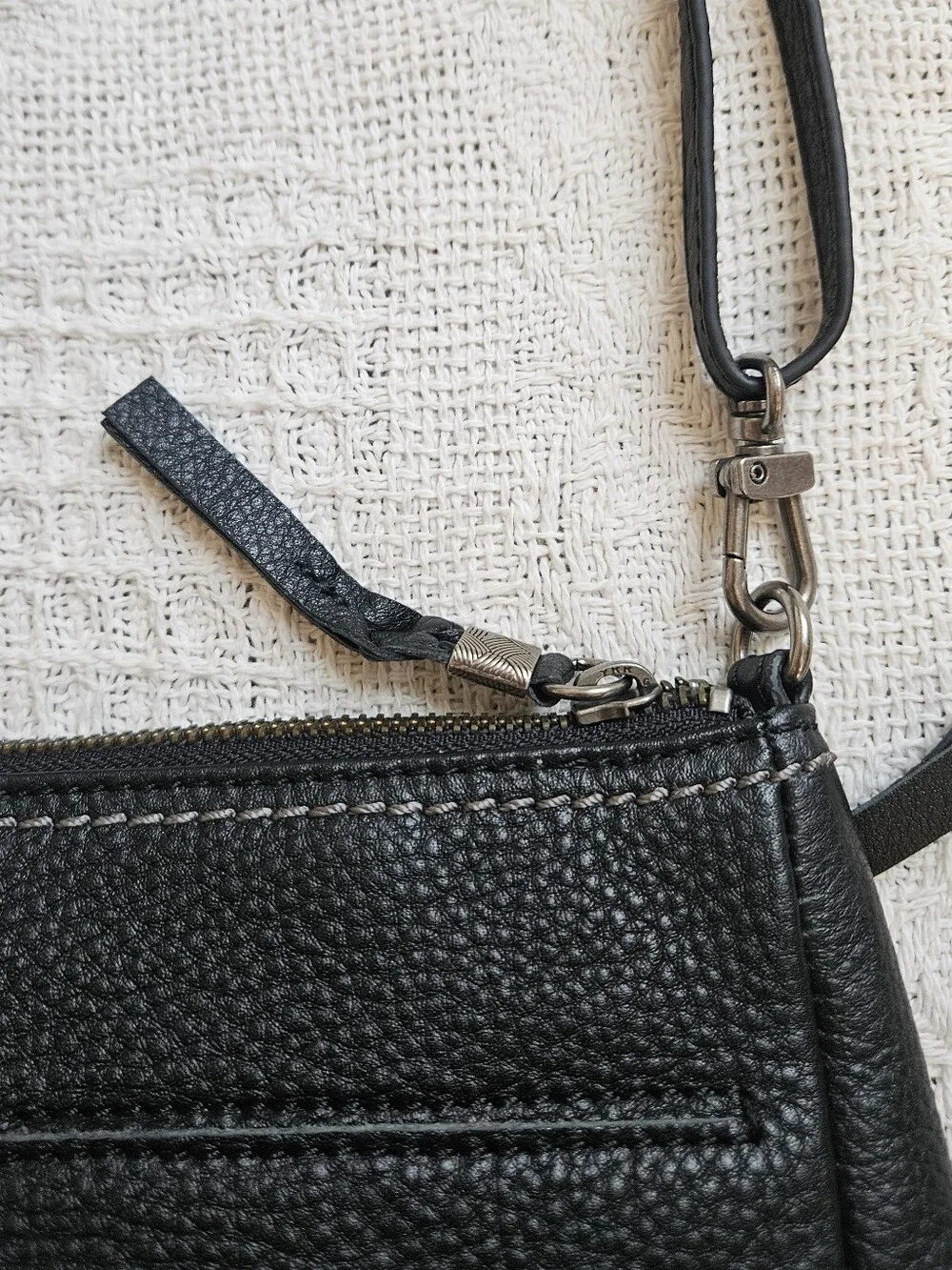 The Sak Ventura Crossbody Black Pebble Leather Silver Hardware